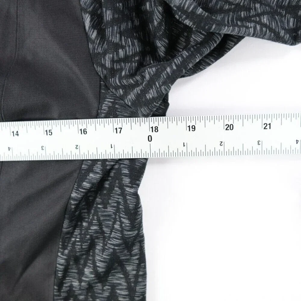 The North Face Dyvinity Shorty Jacket - Women's - Sz. Medium Full Zip Toe Holes - Picture 6 of 8